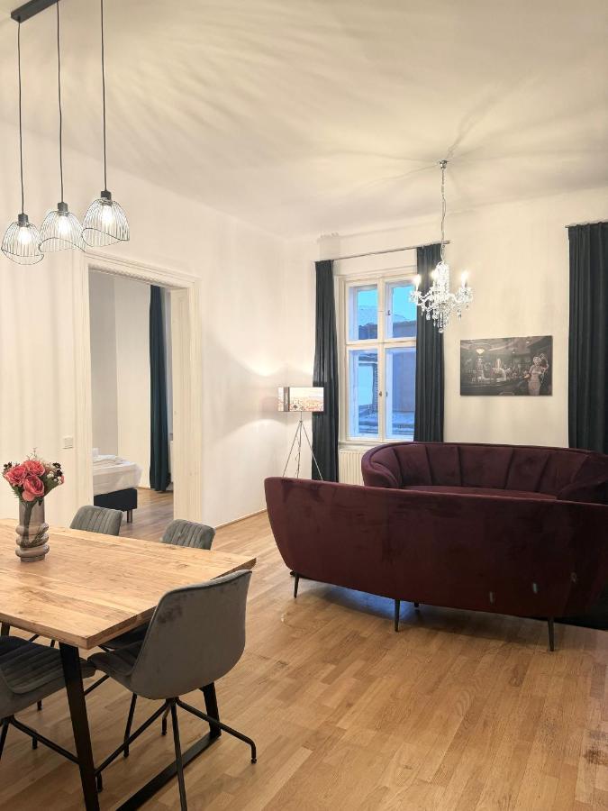 Residential Elegance: Yourvienna Classic In Center *