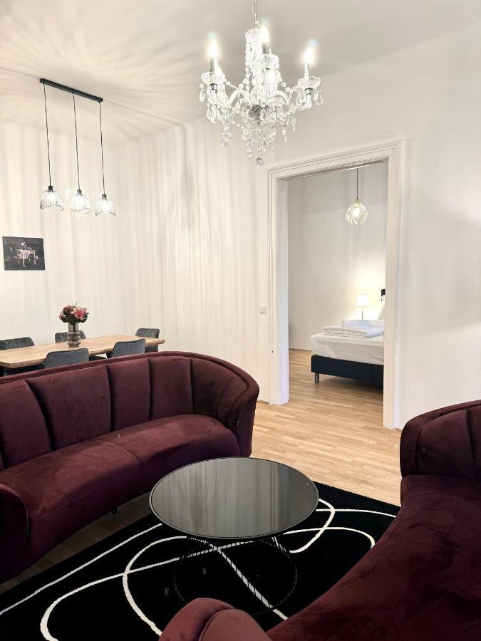 Residential Elegance: Yourvienna Classic In Center *