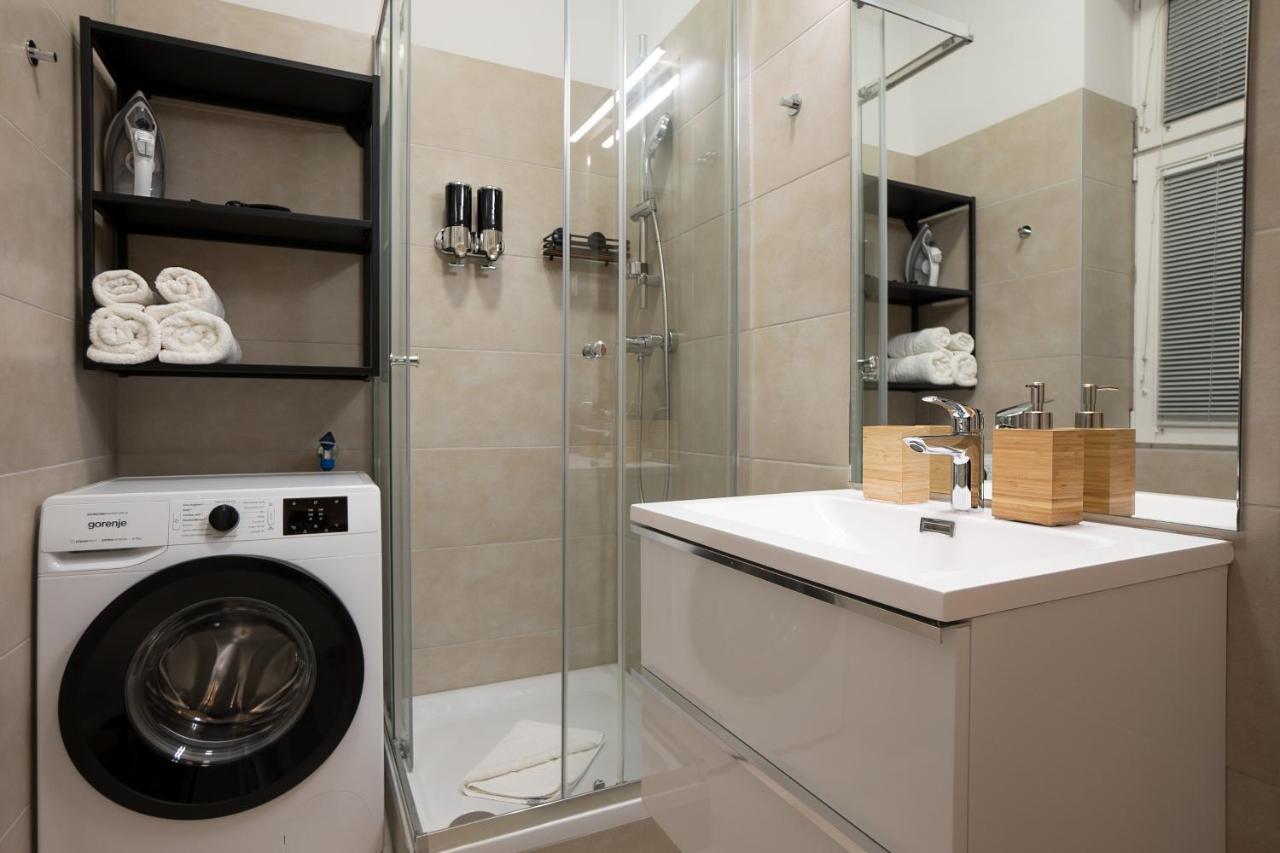 Stylish 1-bedroom With A Terrace *