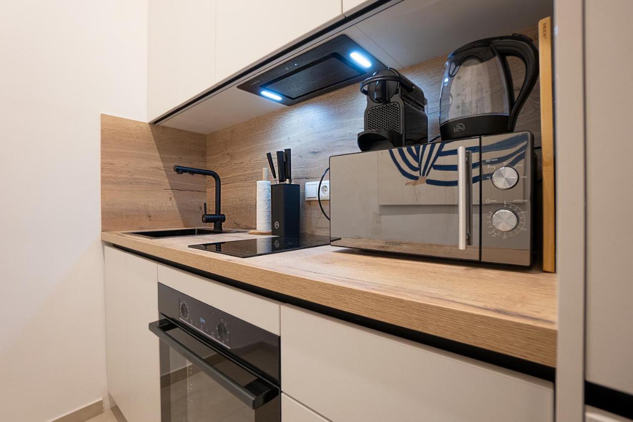 Stylish 1-bedroom With A Terrace Viena