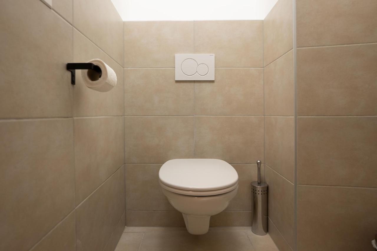 Stylish 1-bedroom With A Terrace Viena
