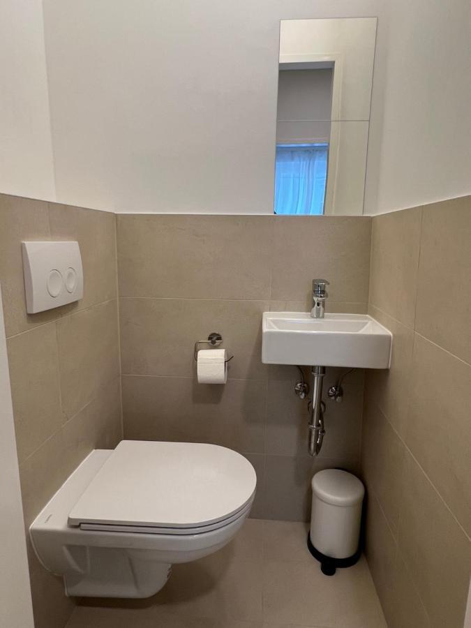 Superb Between Westbahnhof And Schloss Schonbrunn Apartment