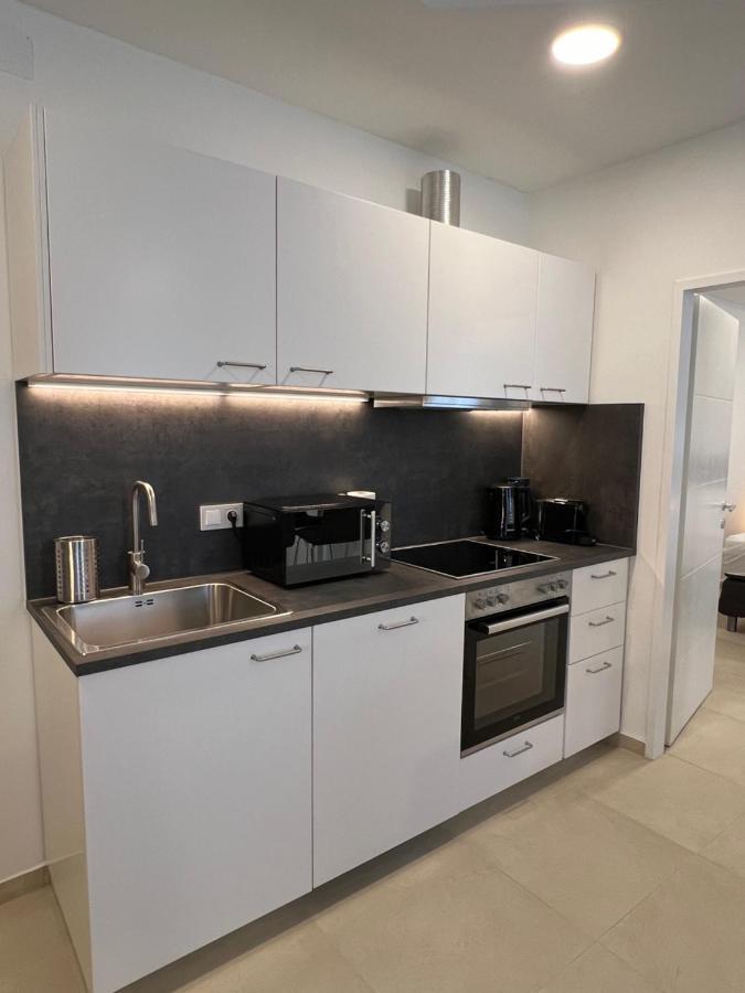 Superb Between Westbahnhof And Schloss Schonbrunn Apartment Vienna