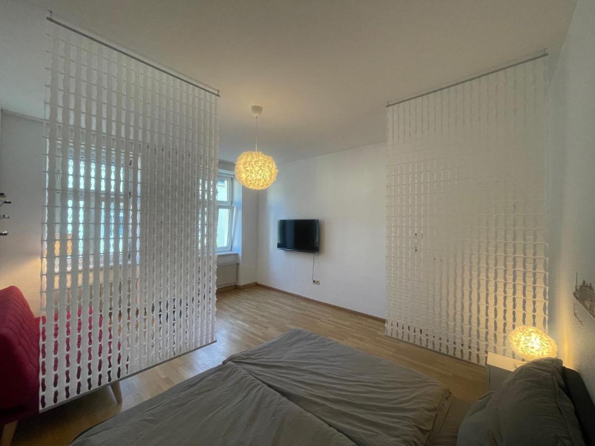Schmucke Citywohnung In Ruhelage * Vienna