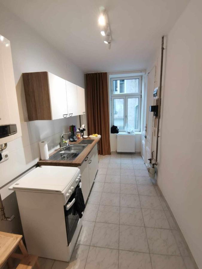 Apartamento Metro 1 Min.
