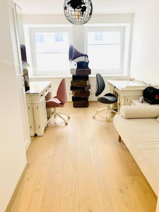 5 Minutes Walk To St Stephens Cathedral Apartment *