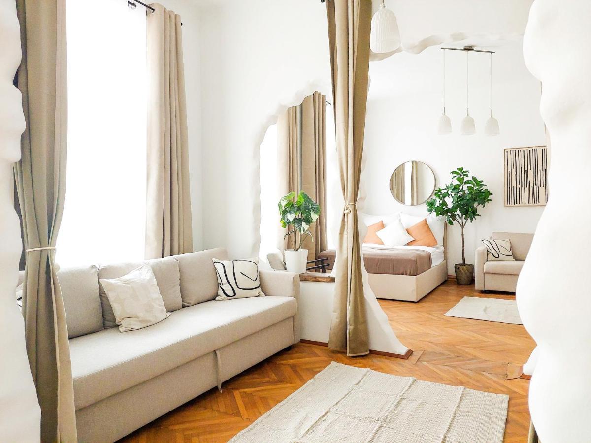 Hidden Garden - Spacious Modern - 1 Min To City Shuttle Vienna
