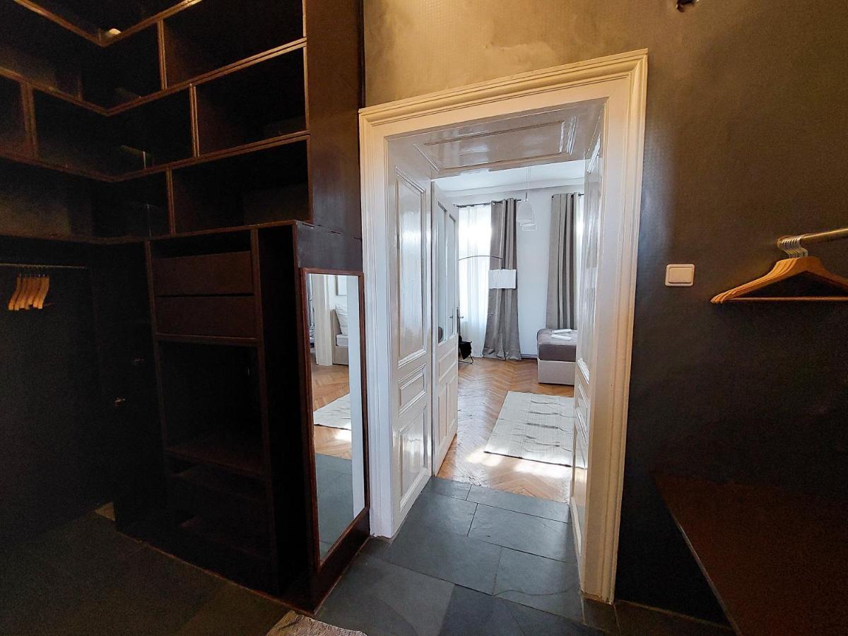 Hidden Garden - Spacious Modern - 1 Min To City Shuttle *