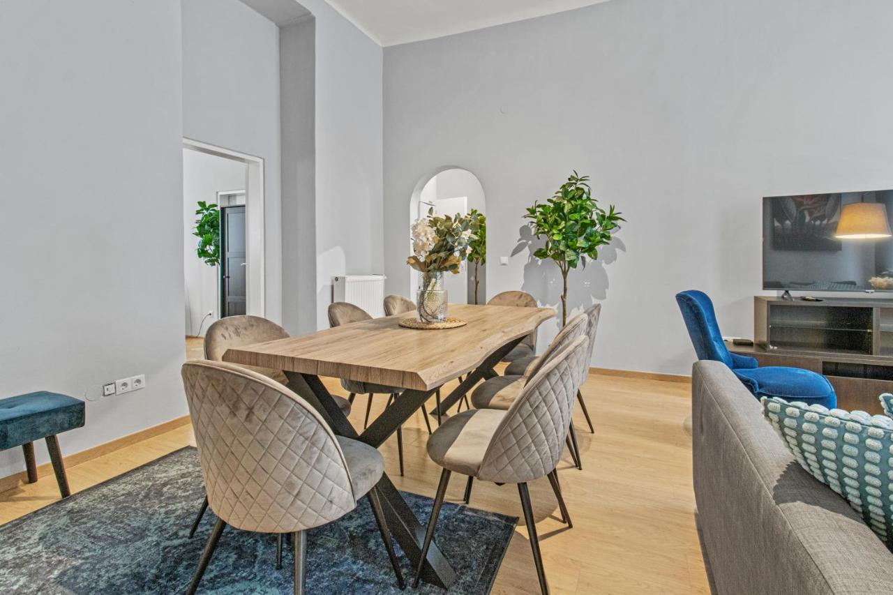 5 Bedrooms - 143 M² - Near Main Station Apartment Vienna