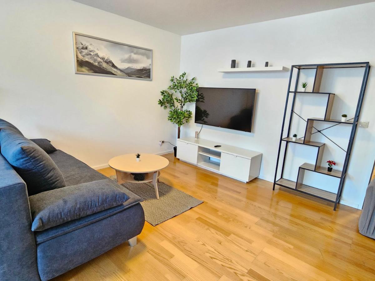 Apartment City Oasis With Brand-new Kitchen 1br *