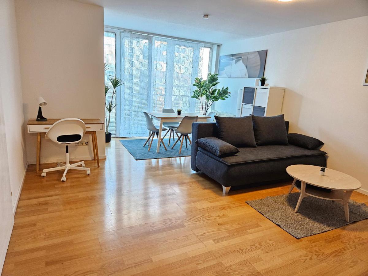 Apartment City Oasis With Brand-new Kitchen 1br *