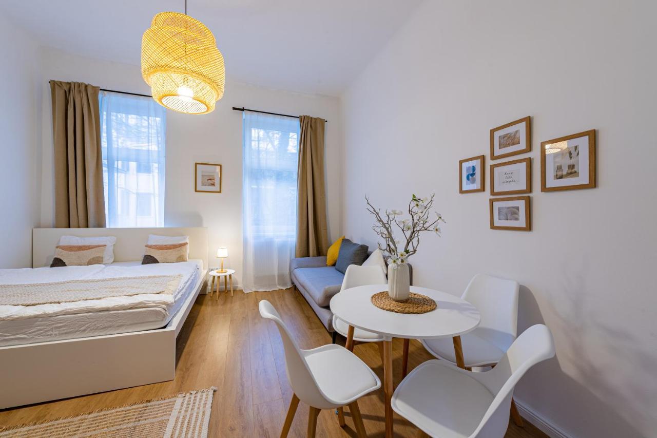My Bright Aparthotel *