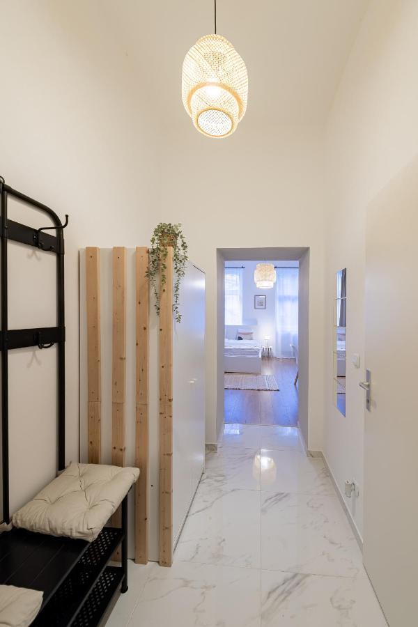 Aparthotel My Bright *
