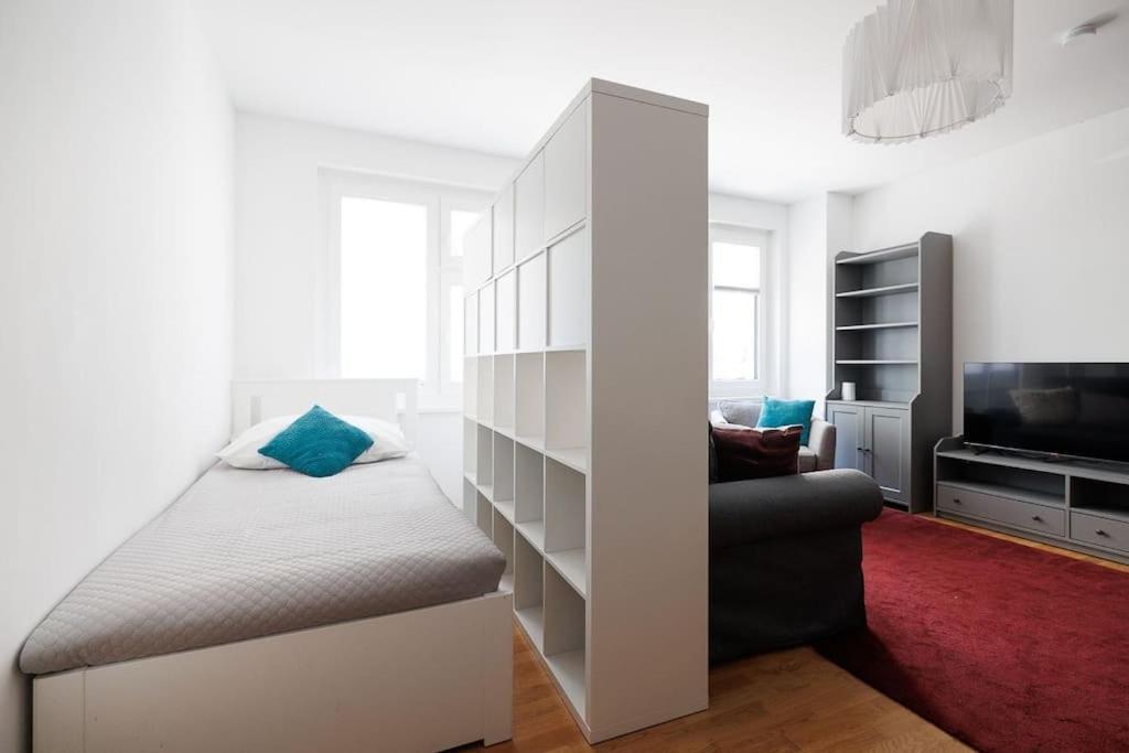 New! Convenient Viennalove Wienmeidling Apartamento *