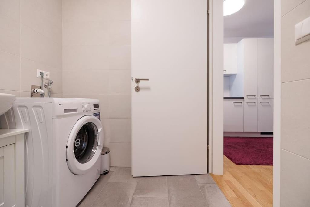 Apartamento New! Convenient Viennalove Wienmeidling Viena