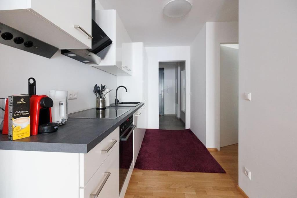 New! Convenient Viennalove Wienmeidling *