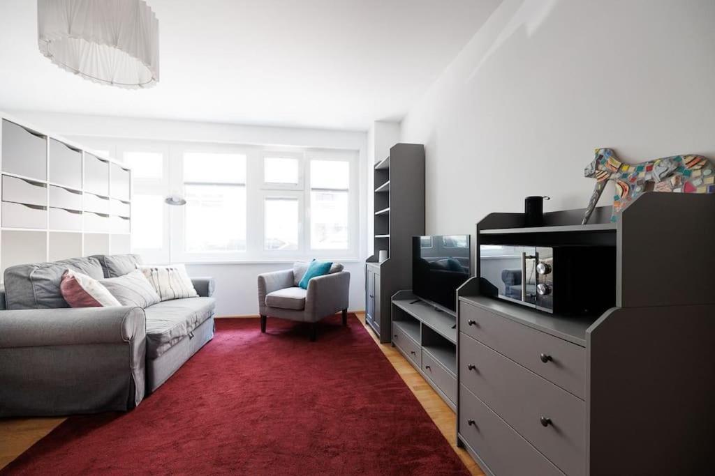 New! Convenient Viennalove Wienmeidling Apartamento Viena