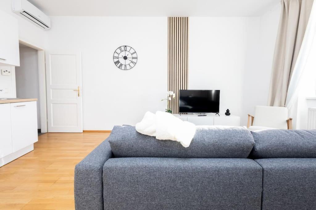 Orestaliving- 3br On The Daube Canal/friedensbruecke