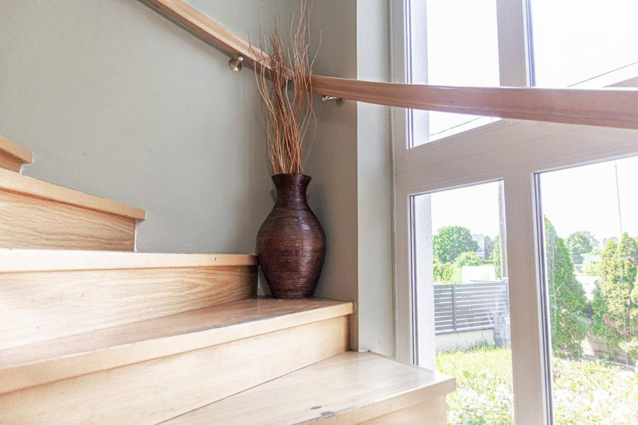 Comfortable In A Beautiful House Gd