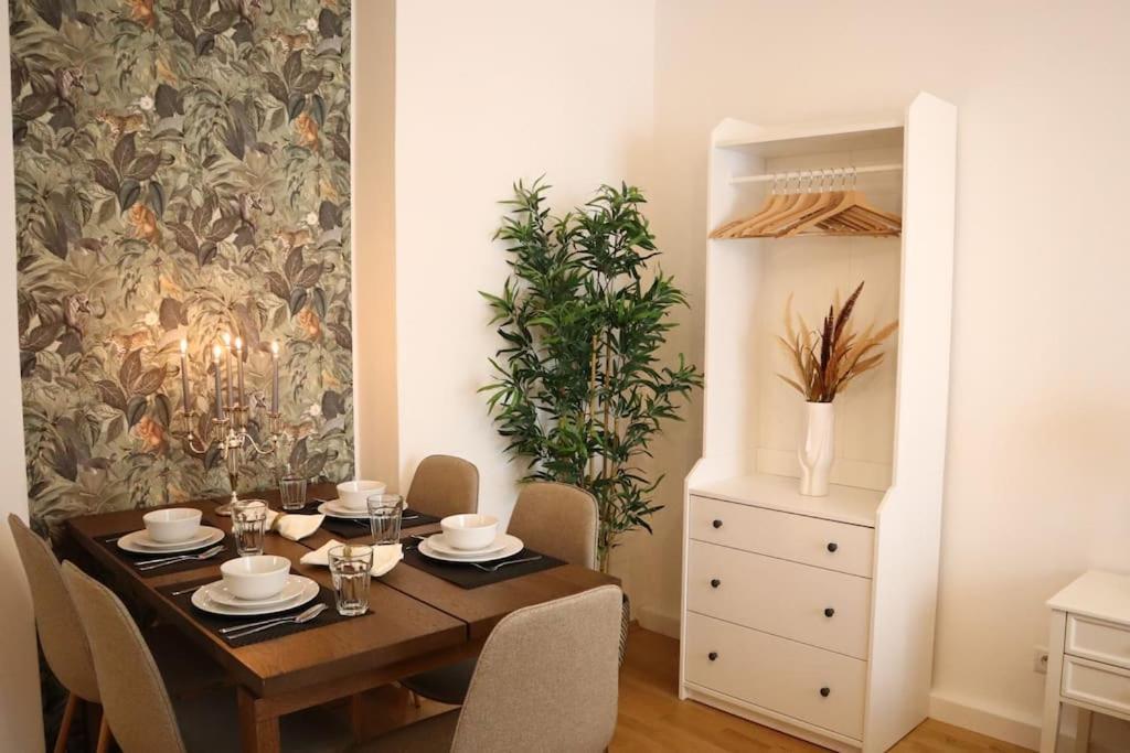 Charming, Modern & Spacious * Vienna