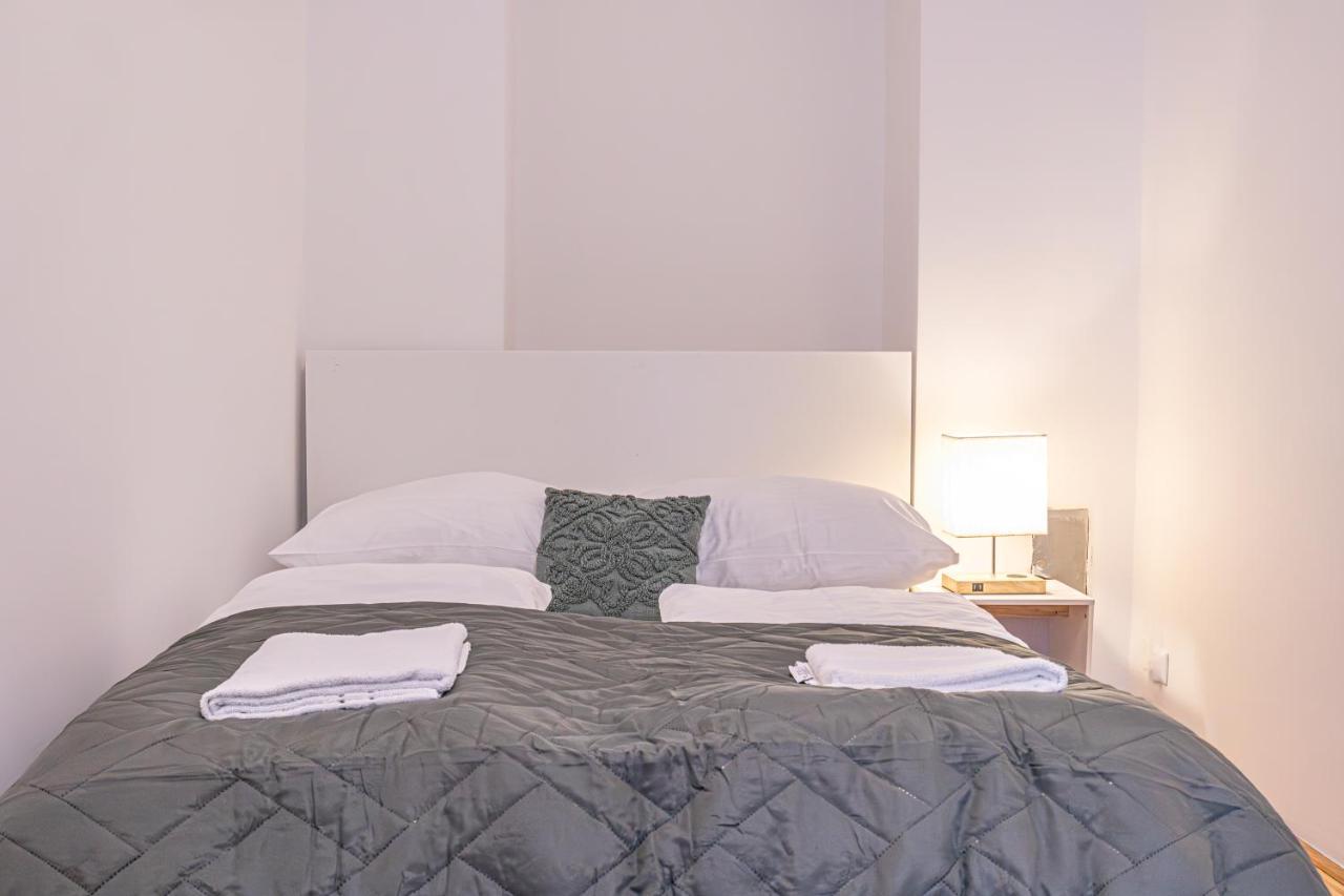 Stadthalle Oasis: Stylish 3br In Apartment *