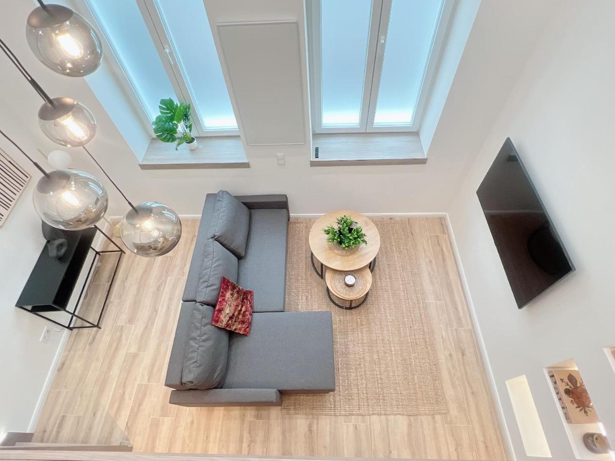 Zeus Design Loft Braunhirschen Apartment