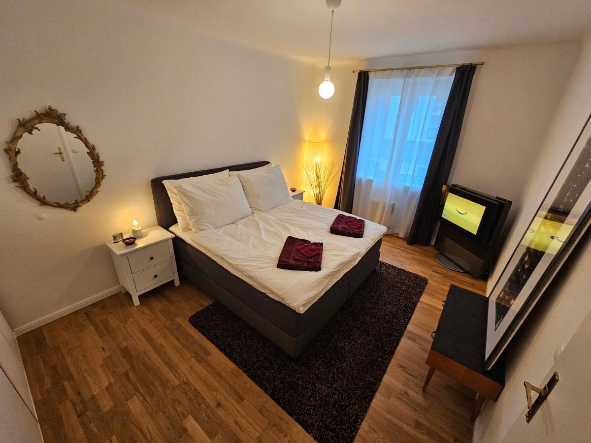 Yuki's Place - Design - Trade Fair - Wu Campus - Downtown - Subway Apartment *