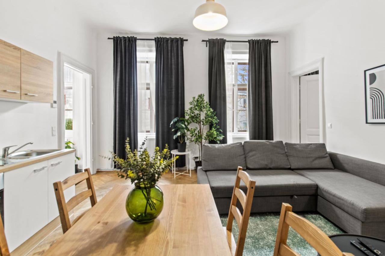 Apartment Separate Bedroom - Near Schoenbrunn Vienna