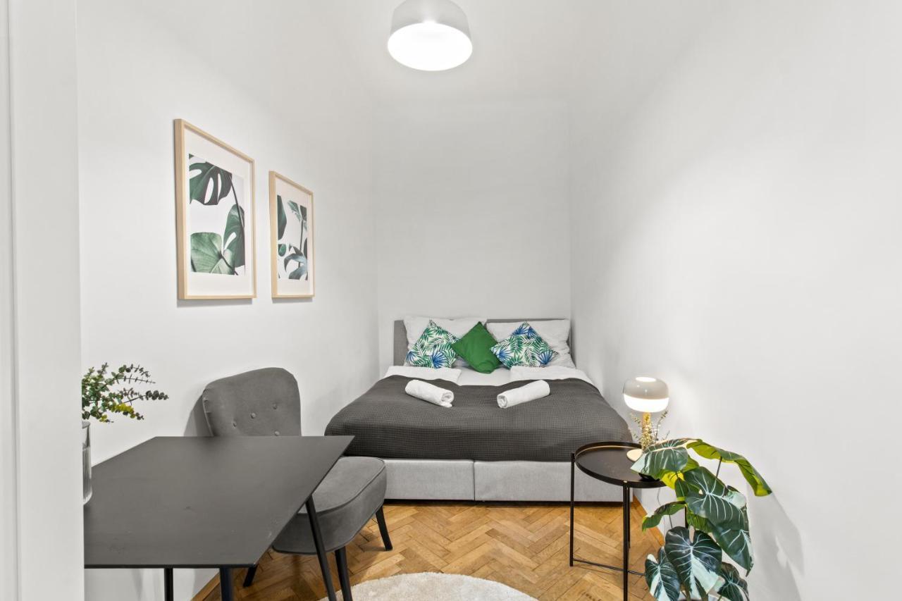 Separate Bedroom - Near Schoenbrunn