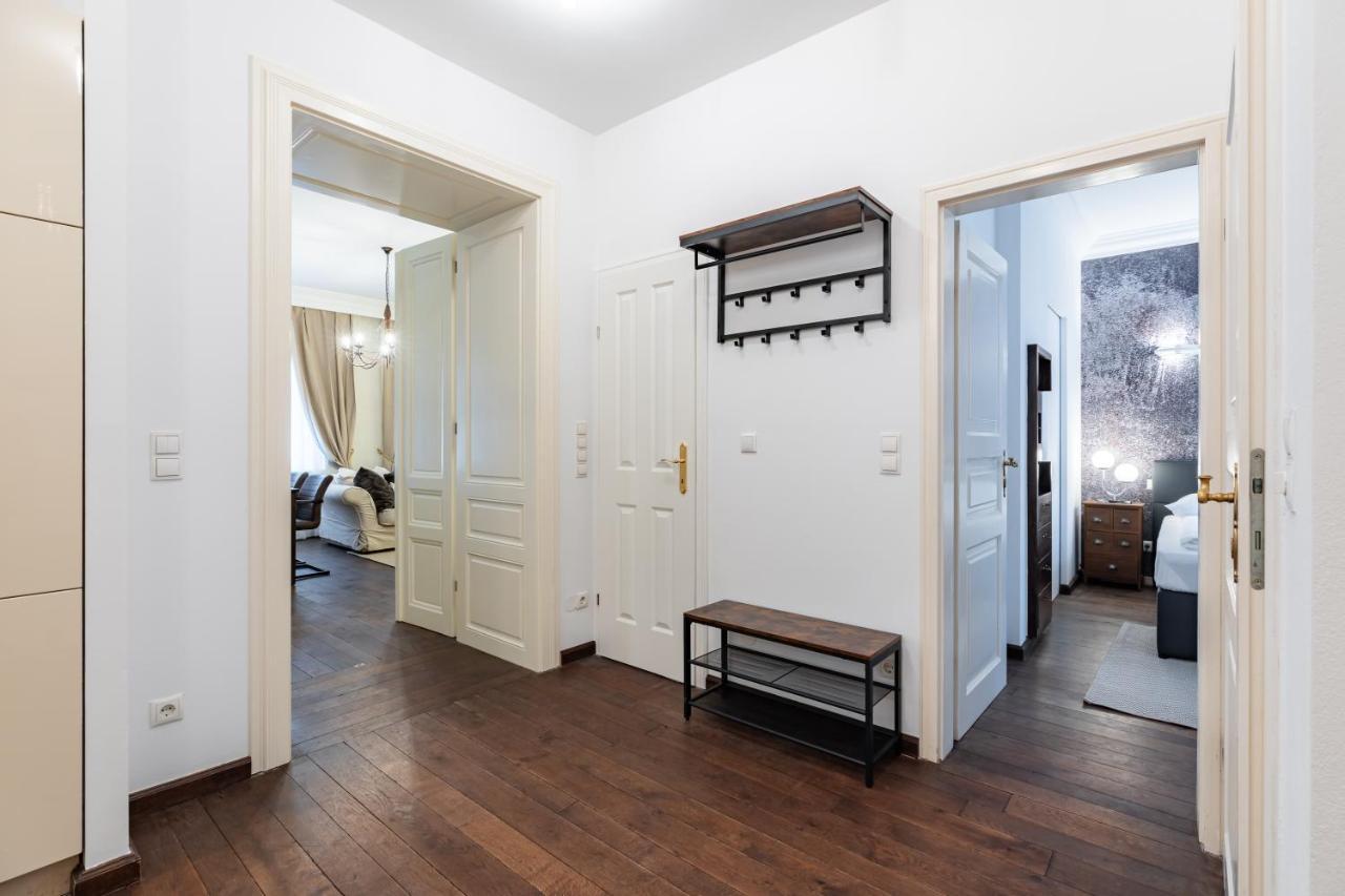 Luxury 2 Bedroom With King-size Beds Apartment