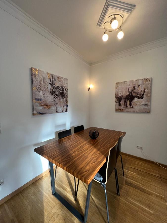 Apartment , Near U1 Metro , Big And Cozy Wien