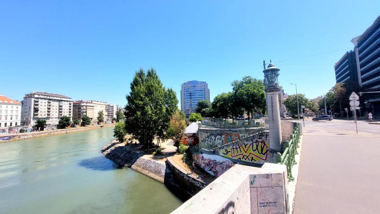 Superior 4 Bedroom Apartment Vienna