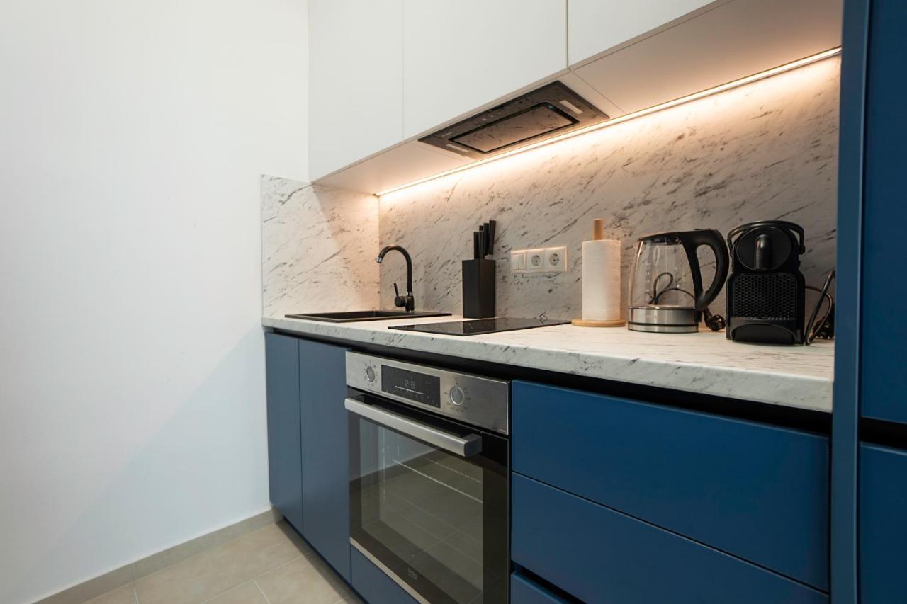 Contemporary With A Balcony. Apartment Vienna