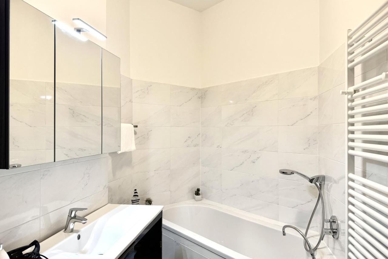 Spacious Penthouse In Favoriten *
