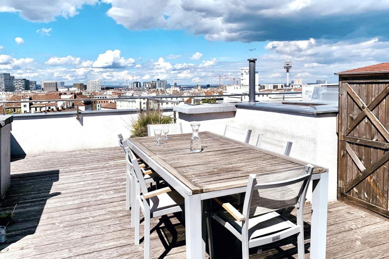 Apartment Spacious Penthouse In Favoriten *