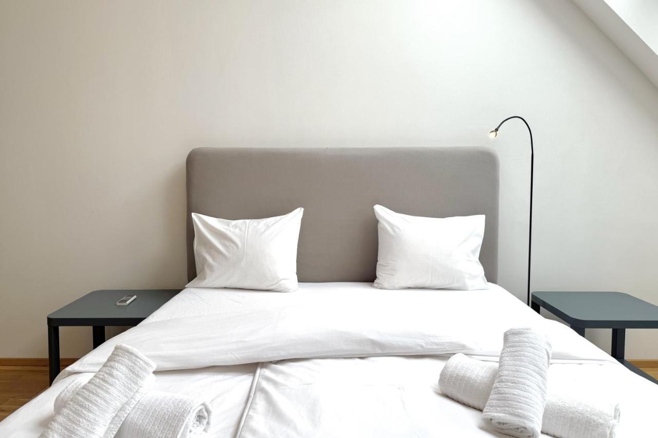Spacious Penthouse In Favoriten Apartment Vienna