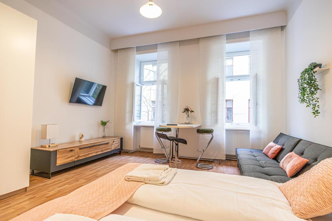 Apartment Peaceful Getaway 2br With Shared Spaces