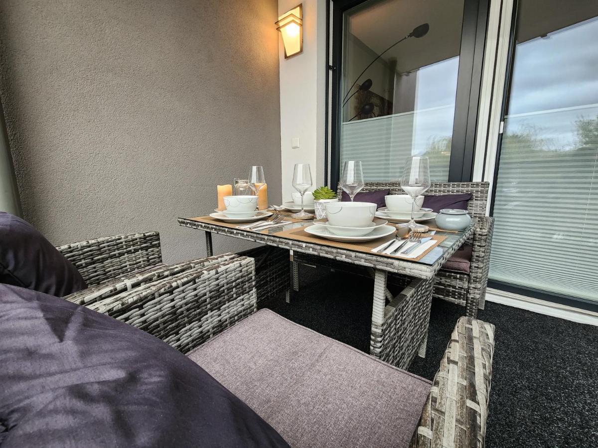 - Modern New Apartment, Old Danube