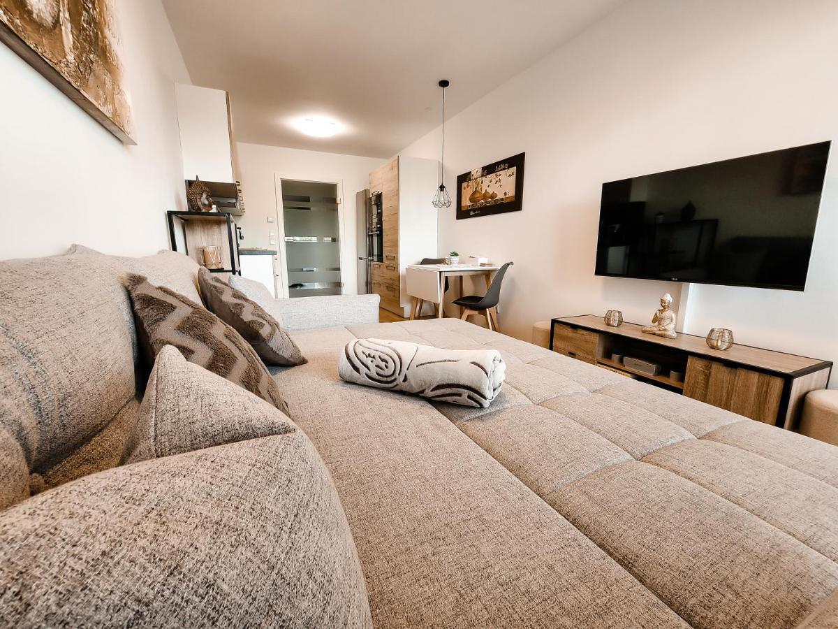 - Modern New Apartment, Old Danube Vienna