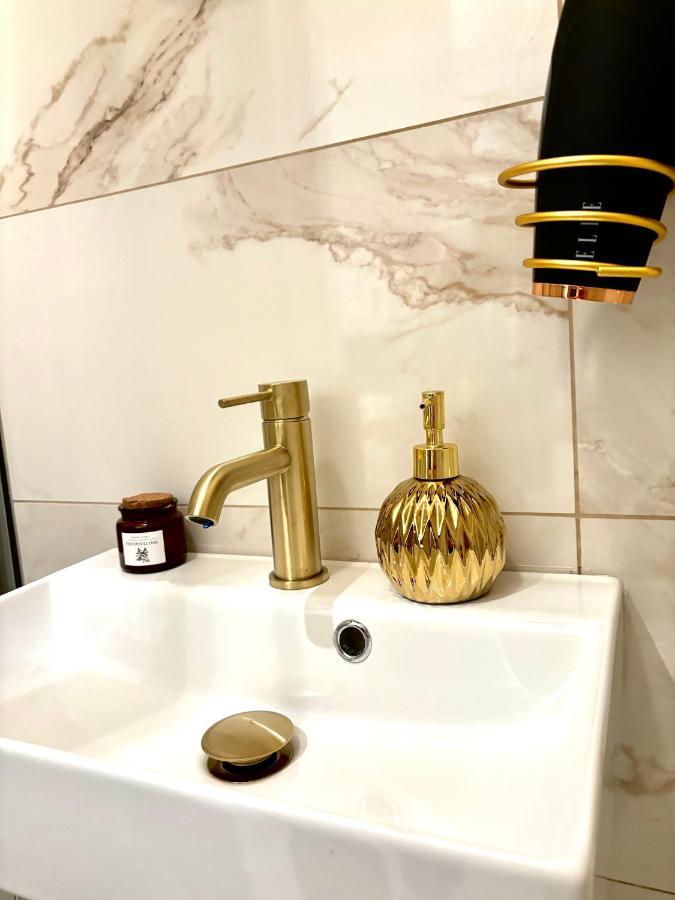 Luxury- Contactless Check-in Apartment Vienna