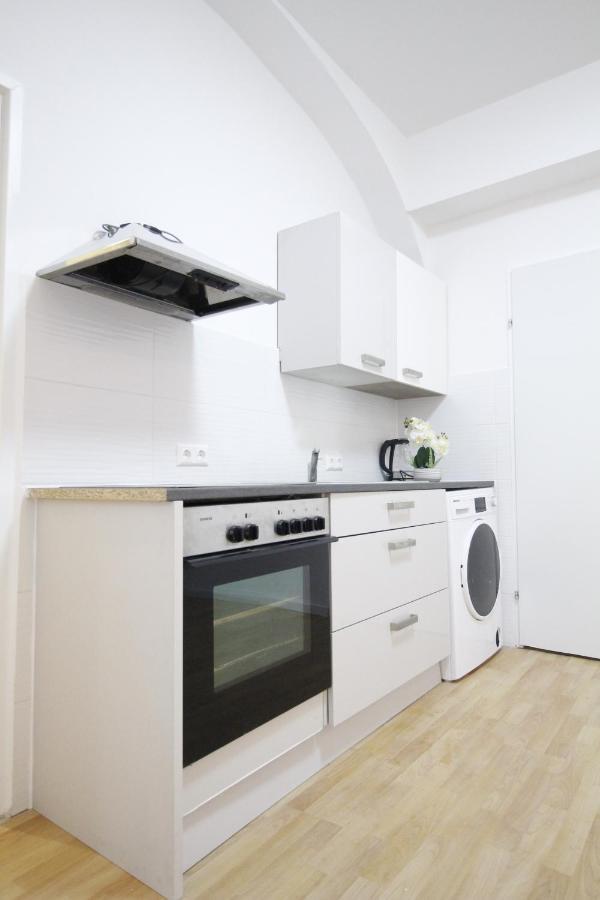 Comfort Triple Th Apartment *