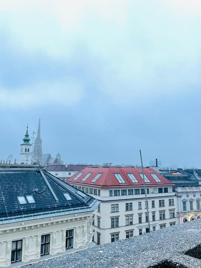 Luxury In The Heart Of *