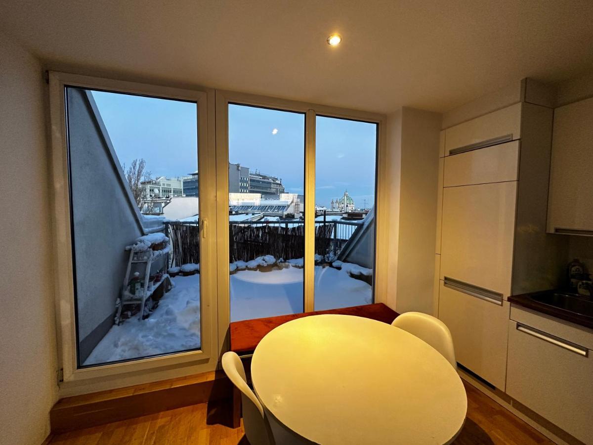 Luxurious 110m2 In The Center 10 Min Walk To Stephansplatz Apartment