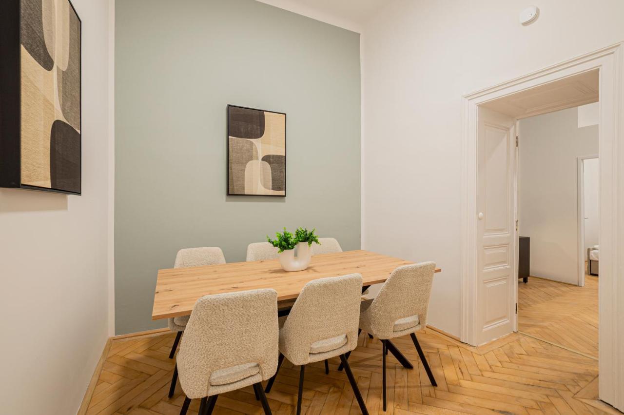 Apartamento Charming Perfect For 4-6 Tram, Self-checkin *
