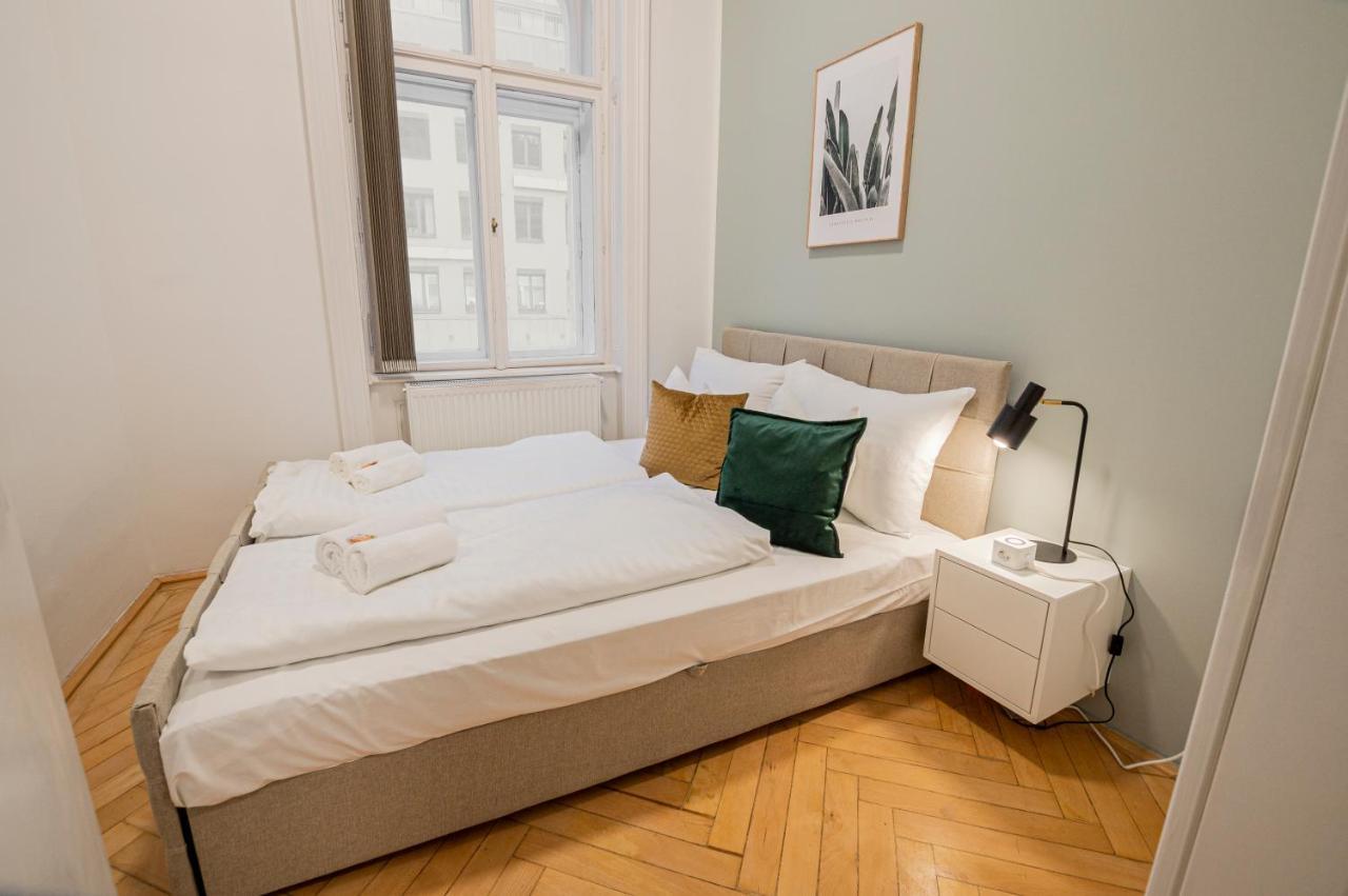 Charming Perfect For 4-6 Tram, Self-checkin * Viena