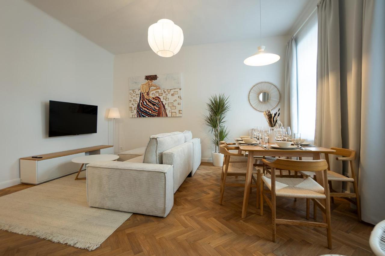 Chic 94m2 With A King-size Bed Vienna