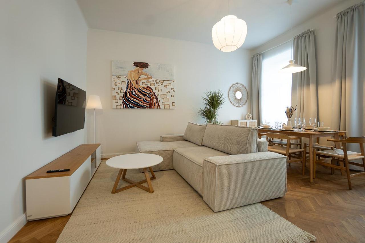 Chic 94m2 With A King-size Bed Apartment