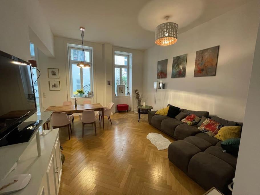 Townhouse Sternwarte Apartment *