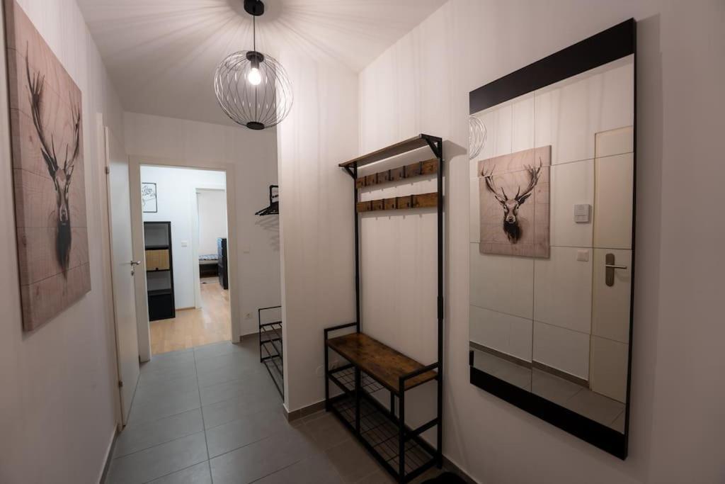 Huge Flat With Terrace & Parking And 3 Bed Apartment *