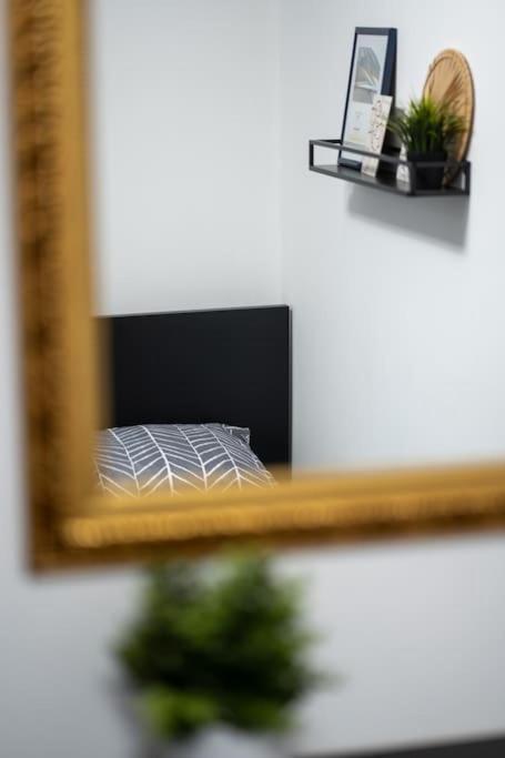 Huge Flat With Terrace & Parking And 3 Bed Vienna